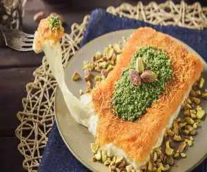 کنافه با شربت زعفران ؛ دسر ترکی برای دورهمی ها و عصرانه های خاص