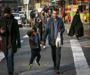 نرخ رشد اقتصاد نیمه اول امسال بدون نفت منفی 0.5 درصد شد  -  با نفت؛ 0.1 درصد