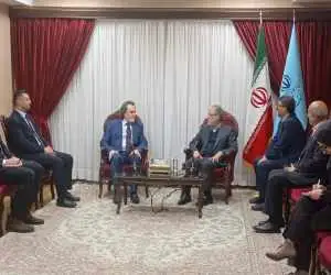 روز شلوغ وزیر علوم و همسایگان