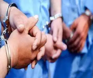 دنده عقب رفتن راننده تاکسی و سرقت گوشی موبایل! + ویدئو  -  جدیدترین شگرد سارقان برای دزدی