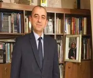 آرشی دیگر در سپیدی برف های بانه