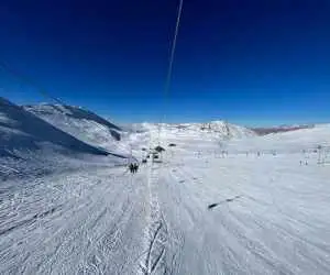 ویدیو  -  خلاقیتی جالب در پیست اسکی دامنه کوه  البروس