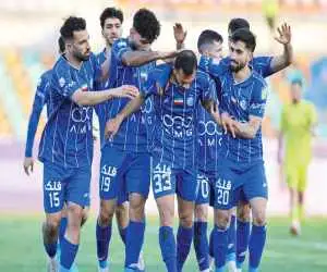 فرار رو به جلو استقلال‏ ، سکته تراکتور و بازگشت سپاهان  -  سایه سنگین پرسپولیس روی سر 35 امتیازی ها!