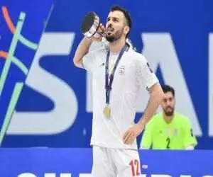 واکنش سالار آقاپور به گریه کردن پس از گلزنی؛ تا آخرین لحظه برای این پرچم و این کشور جان می دهیم