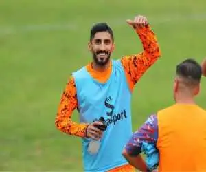 با تیم جدیدم به آرزوی کودکی ام رسیدم  -  سپاهان، تراکتور و پرسپولیس مدعی قهرمانی هستند
