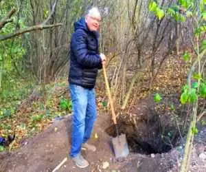 نقشه گنجی که به گنجینۀ نقره های خانوادگی رسید!  -  عکس