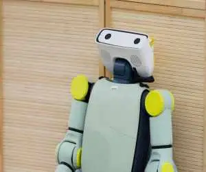 ویدیو  -  اجرای مشترک ربات های کونگ فوکار و کودکان رزمی کار چینی در جشنواره بهاره