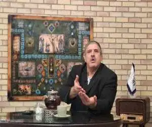 واکنش عباس جدیدی به خسارت مغازه اش: من چه کسی باشم که جلوی مردم چرتکه بیندازم؟