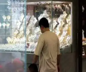 کاهش 40 درصدی تولید طلا -  سرمایه گذاران و خریداران مردد هستند!