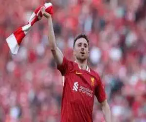 تصویر  -  کفش های خاص ستاره رئال مادرید به یاد ژوتا