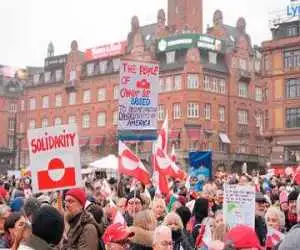 دانمارک به ترامپ: گرینلند به کمک خارجی نیاز ندارد