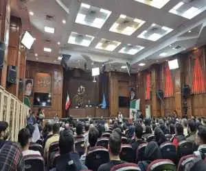 محاکمه شرکتی که 7 هزار و 350 گوشی آیفون به مردم بدهکار است