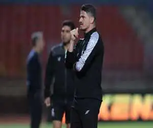 وریا غفوری ثابت کرد درمورد استقلال با کسی تعارف ندارد  -  توصیه به نازون برای رسیدن به ترکیب