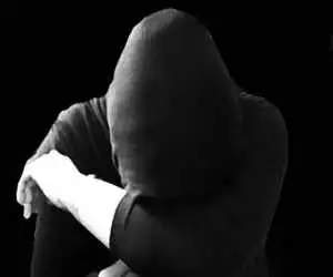 کتک خوردن دختر جوان از پسری که می گفت عاشقش است