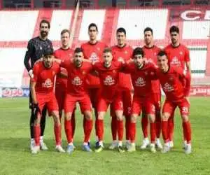 صدرنشینی تراکتور در تبریز؛ ربیعی بازی 6 امتیازی را برد