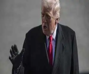 ترامپ: 47 سال است که با آنها مدارا کرده ایم -  درمورد تهران باید تصمیم بزرگ را بگیریم -  ایران نفت دارد و به غنی سازی نیاز ندارد - از روند مذاکره راضی نیستم