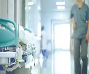 کاهش معنادار مراجعه بیماران سرطانی به مراکز درمانی -  تخصص های شیک پزشکی در اختیار برخی سهمیه ها؛ (در مسیر نابود کردن پزشکی قرار داریم)