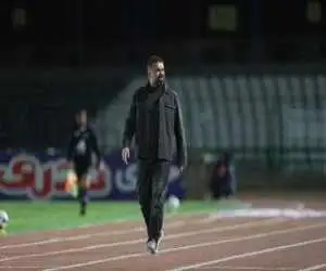 سردار آزمون برای ایران 50 گل زده و پرچم ایران را بارها بالا برده، تو چه کاری برای ایران کردی؟