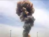 تصویر  -  زیرنویس شبکه خبر درمورد اخبار مربوط به حمله هوایی به اسکله ای در قشم
