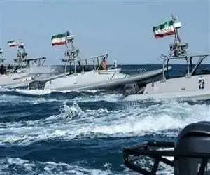 ویدیو  -  آرامش 100 ساعته در تنگه هرمز؛ تردد شناورها زیر نظر سپاه ادامه دارد