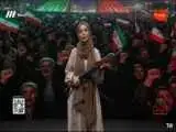 حضور مجری زن صداوسیما با اسلحه روی آنتن زنده+ ویدیو