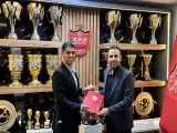 ویدیو  -  محسن خلیلی تا پایان فصل سرپرست تیم بزرگسالان پرسپولیس و جانشین افشین پیروانی شد