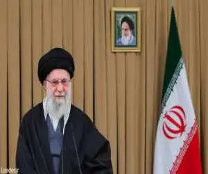 ویدیو  -  پنجره ای به آخرین حضور رهبر شهید انقلاب در نمایشگاه کتاب
