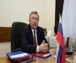 اولیانوف: می گویند آمریکا و اسرائیل در ساعات آینده به ایران حمله می کند؛ این بدان معناست که آن ها از اشتباهات راهبردی درس نگرفته اند
