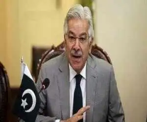 وزیر دفاع پاکستان: بریتانیا و بی بی سی هنوز در توهم استعماری خود اسیرند