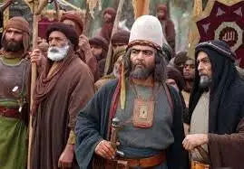 لحظه  برخورد تبر با چشم رضا رویگری در سریال مختار  -  ببینید