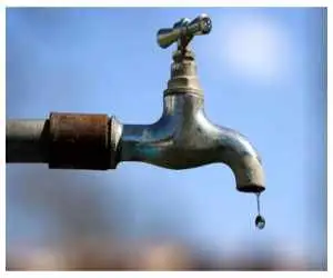 هدررفت یک میلیارد مترمکعب آب تصفیه در شبکه توزیع  -  کاهش سرانه آب تجدیدپذیر در کشور به حدود یک دوم