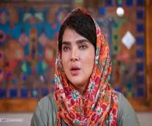 سارا رسول زاده روی صحنه می رود