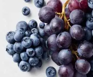 این دو میوه را به رژیم غذایی تان اضافه کنید؛ قلبتان از شما تشکر می کند