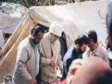 ویدیو  -  گوشه هایی از سفر رهبر شهید انقلاب به کرمان با لباس مبدل پس از زمین لرزه دی ماه 1382 شهر بم