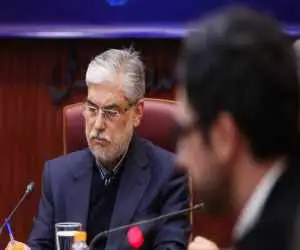 ویدیو  -   حضور سیمایی وزیر علوم در حال پذیرایی از زائرین تشییع رهبر شهید در موکب  دانشگاهیان