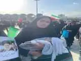 کوچک ترین وداع کننده با رهبر شهید  -  ببینید