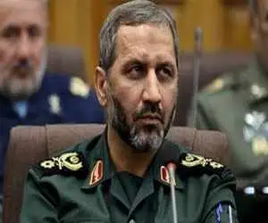 ویدیو  -  لحظاتی از  وداع سردار سید مجید موسوی، فرمانده هوافضای سپاه با رهبر شهید