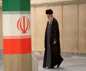 آدم الکی دل خودش را خوش می کند که شاید پرده کنار برود اما...  -  روایت فرزند شهید همت از آخرین دیدار