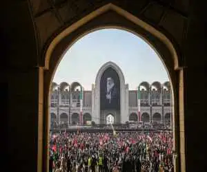 مهم ترین راه پیشگیری از گرمازدگی در کودکان  -  در مکان های شلوغ از کالسکه استفاده نکنید