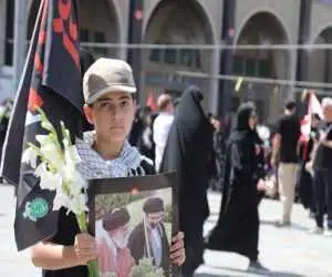 خادمان نوجوان تشییع رهبر شهید