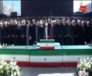 ویدیو  -  نماز بر پیکر رهبر شهید از زاویه  خاص!