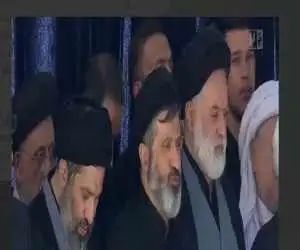 ویدیو  -   حضور فرزندان رهبرشهید انقلاب در مصلی تهران