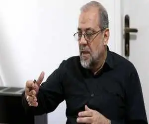ویدیو  -  دبیر شورای عالی امنیت ملی: ان شاءالله بتوانیم پرچمی را که رهبر شهید 40 سال در دست داشتند با افتخار به دست بگیریم و پیش ببریم
