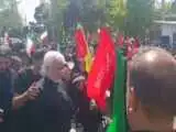 ویدیو  -  حضور سعید جلیلی بین نمازگزاران امروز بر پیکر رهبر شهید در خیابان شهید بهشتی تهران