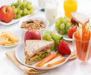با خوردن این میان وعده ها کمتر هوس شیرینی می کنید