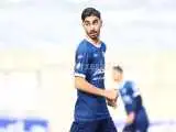 حضور مهاجم گل گهر در باشگاه پرسپولیس برای توافق نهایی