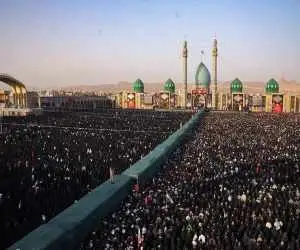 شگفتی مجری عرب از وداع و تشییع با رهبر شهید ایران