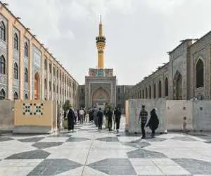 ویدیو  -   آماده سازی شهر مقدس مشهد در آستانه تشییع پیکر رهبر شهید
