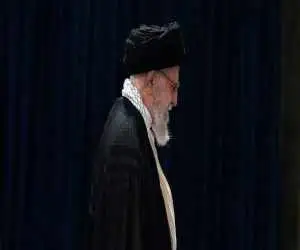 ویدیو  -  پخش صدای رهبر شهید انقلاب در آستان قدس رضوی