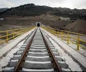 در پی حمله جنایتکارانه دشمن، حرکت قطارهای مسیر مشهد - تهران متوقف شد
